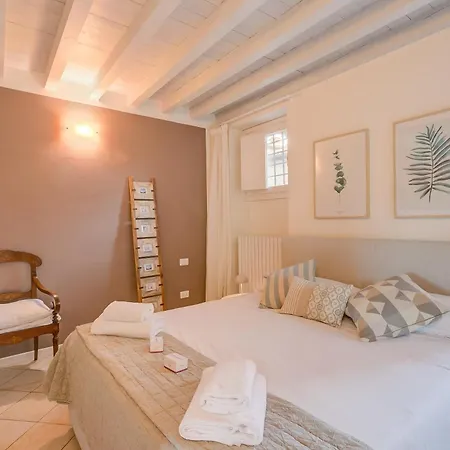 Borgo Antico Cisano With Pool - Happy Appartement San Felice del Benaco